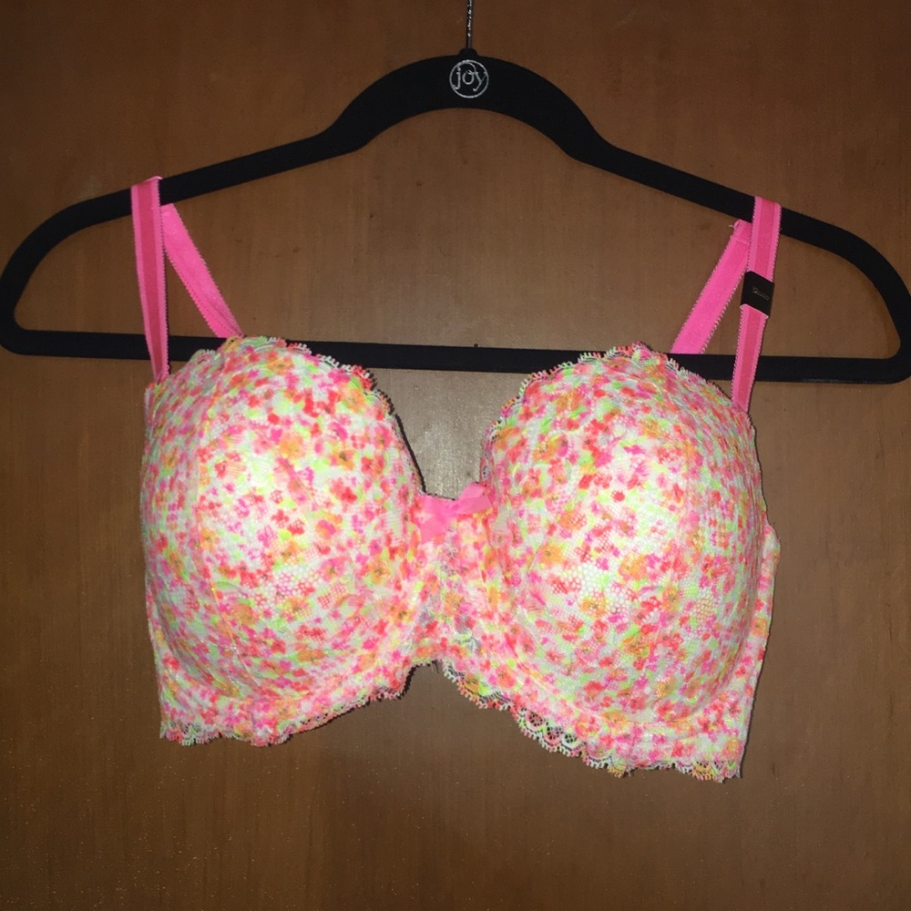Victoria's Secret convertible bra 32DDD NWT